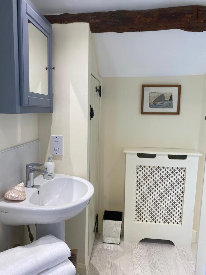 Vine Cottage ชิปปิงแคมป์เดน ภายนอก รูปภาพ